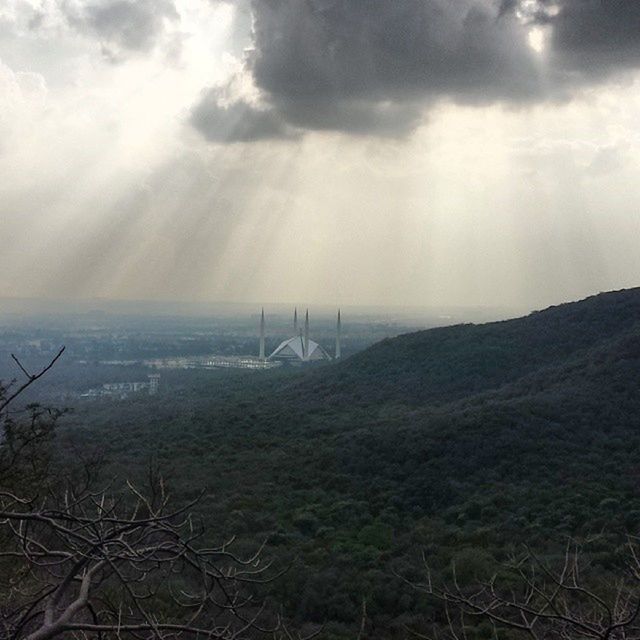 sky, tranquil scene, scenics, tranquility, landscape, beauty in nature, mountain, cloud - sky, nature, weather, fog, cloudy, non-urban scene, foggy, idyllic, remote, mountain range, cloud, day, hill