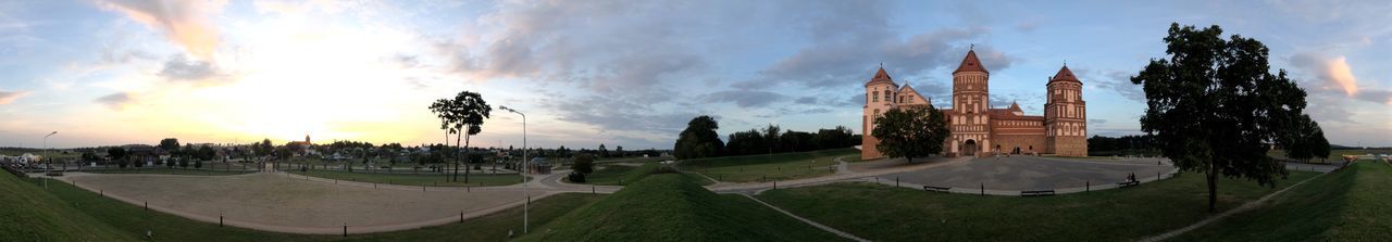 PANORAMIC VIEW OF TEMPLE AGAINST SKY