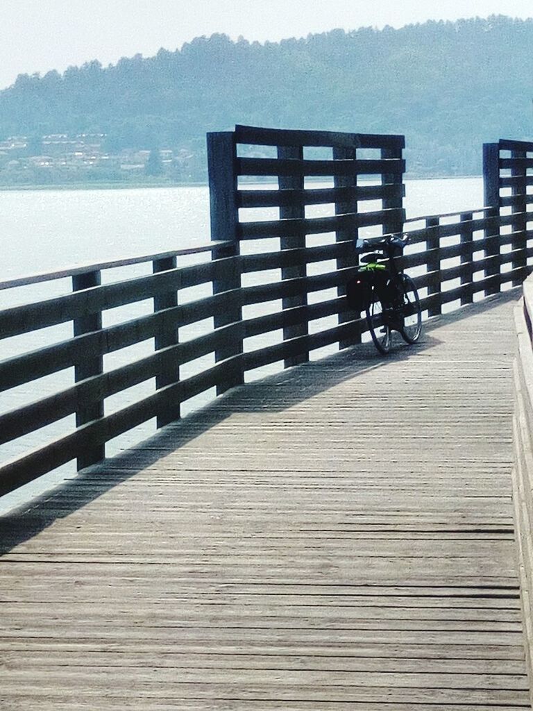 PIER AGAINST SEA