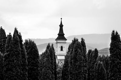 Panoramic view of temple against sky