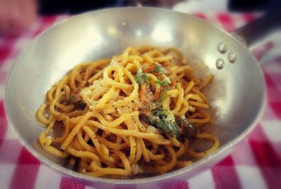 Close-up of noodles in bowl on table