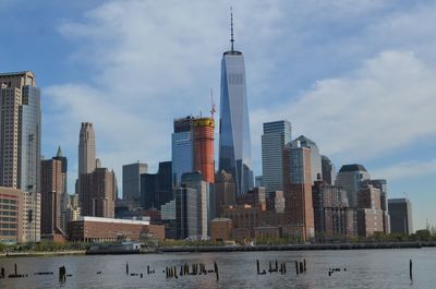 Panoramic view of the freedom tower in tribeca.