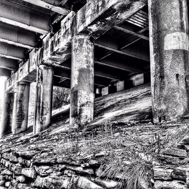 architecture, built structure, old, abandoned, history, architectural column, old ruin, building exterior, run-down, damaged, obsolete, ruined, deterioration, weathered, the past, no people, column, low angle view, building, day