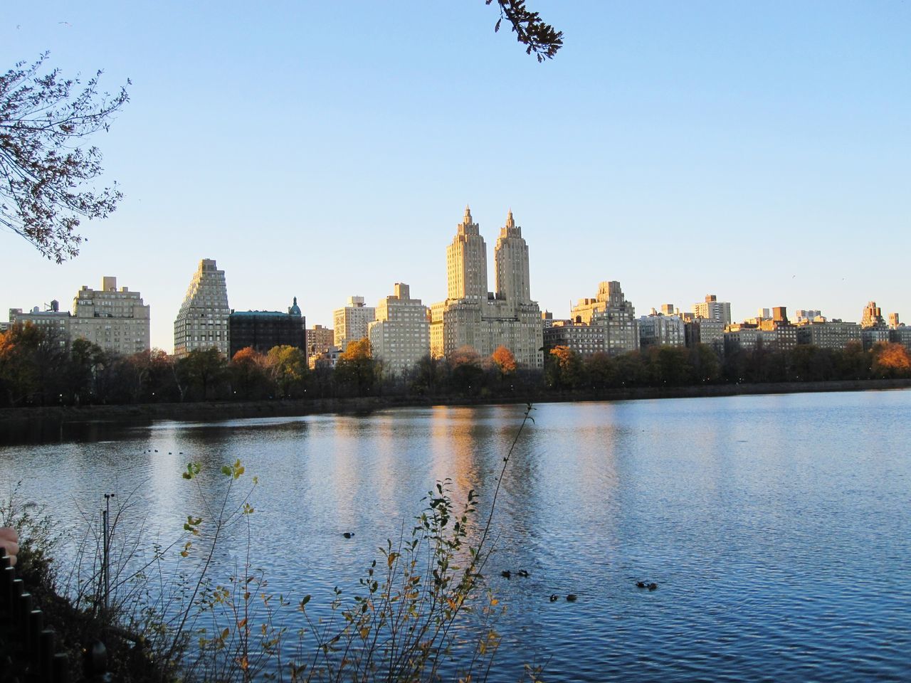 VIEW OF CITYSCAPE WITH WATERFRONT