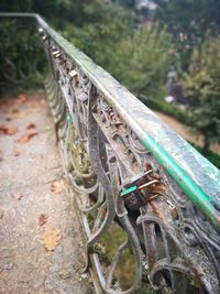 Close-up of rusty metal chain