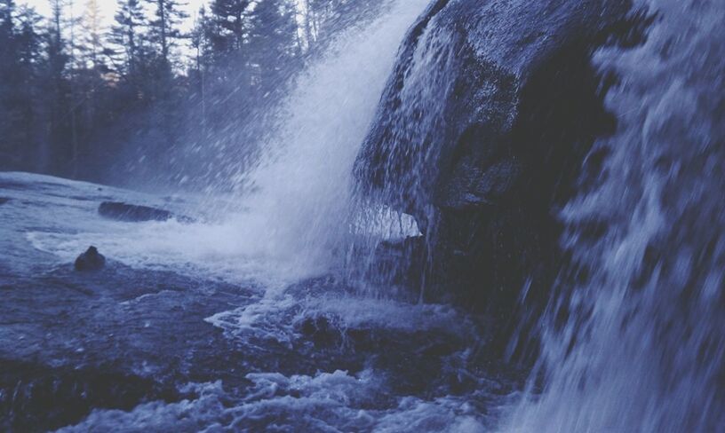 water, motion, waterfall, flowing water, beauty in nature, power in nature, splashing, scenics, long exposure, surf, nature, waterfront, rock - object, flowing, blurred motion, rock formation, idyllic, speed, wave, day