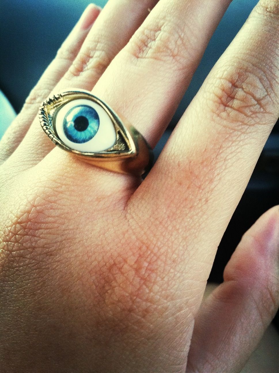 This scary eye ring ▲