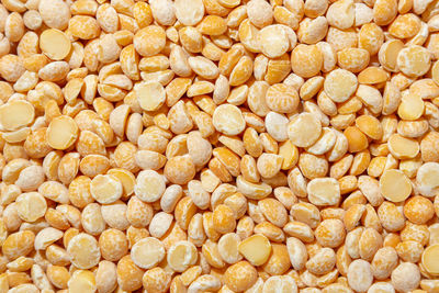 Full frame shot of green peas
