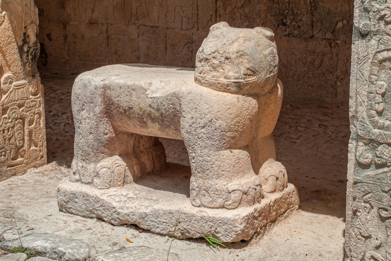 CLOSE-UP OF STONE SCULPTURE