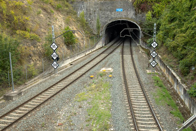 Railroad tracks in tunnel