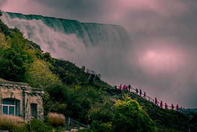 Fall at the niagara falls