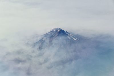 Mount shasta aerial view airplane cascade range fires. siskiyou county california usa