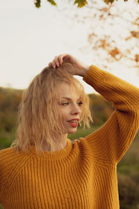 Portrait of woman smiling