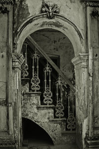 Sculpture in corridor