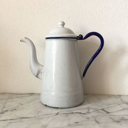 Electric lamp on wall