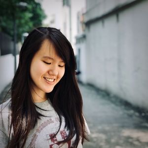 Portrait of a smiling young woman