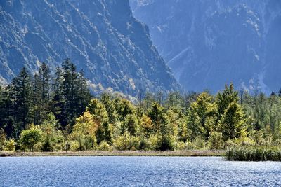 Scenic view of sea against mountain