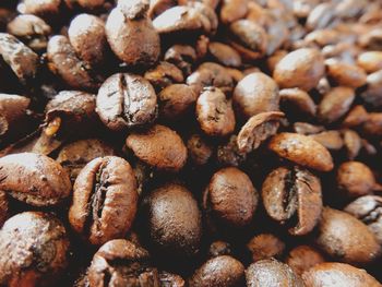 Full frame shot of roasted coffee beans