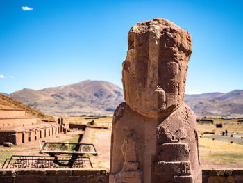 Statue in la paz, bolivia