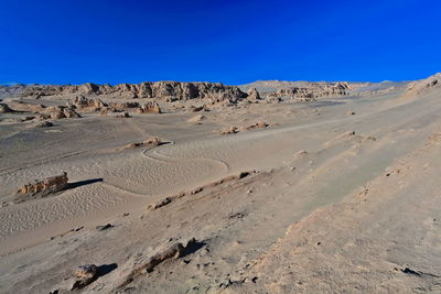 0529 nw-se alignment of yardang landforms carved by wind erosion. qaidam basin desert-qinghai-china.