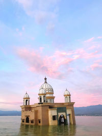 Mosque on the palu city, ex tsunami