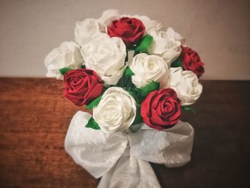 High angle view of rose bouquet on table