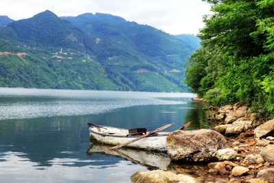 Scenic view of lake against mountains