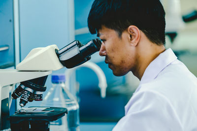 Young scientist working in the laboratory