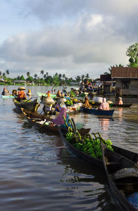 Floating market