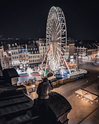 Ferris wheel at amusement park