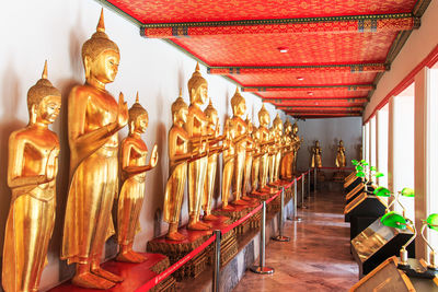 Gold buddha statues in wat pho