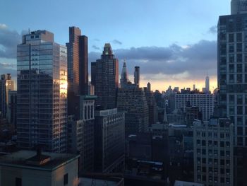 SKYSCRAPERS IN CITY