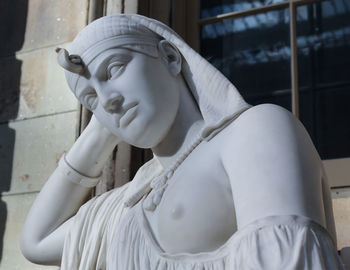 Marble sculpture representation of woman at met museum