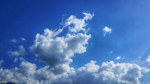 Low angle view of clouds in sky