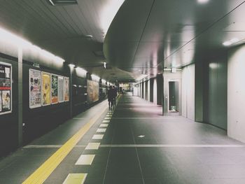 Illuminated tunnel