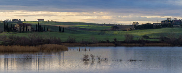 Lake santa luce, pisa- italy