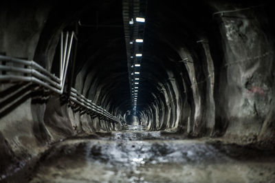 Tunnel in tunnel