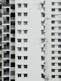 Lines of windows