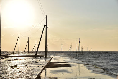 Road in the sea 