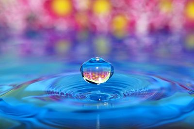 Close up of bubbles in water