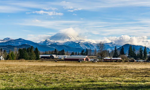 A view of the countryside and mount rainier in enumclaw, washington.