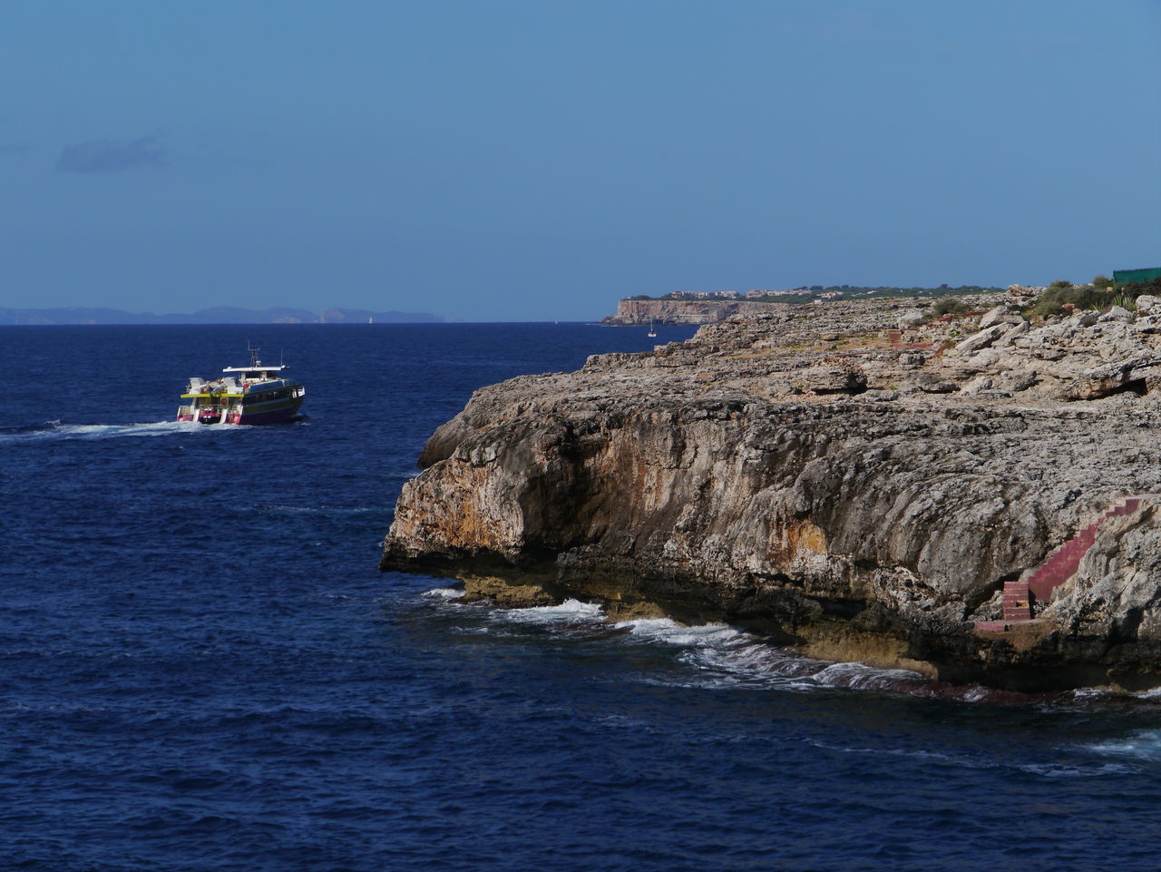 SCENIC VIEW OF SEASCAPE