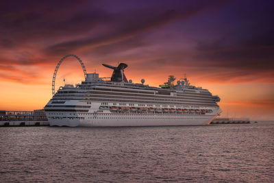 Cruise ship parked at dubai port jumeirah