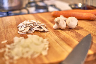 Close-up of bread on cutting board