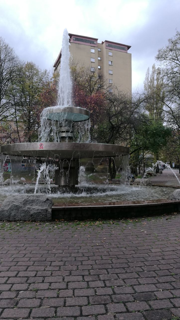 FOUNTAIN IN PARK