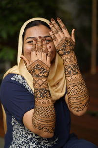 Henna on mehndi night