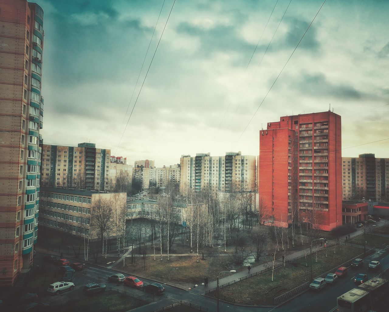 PANORAMIC VIEW OF BUILDINGS AGAINST SKY