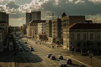 Traffic on road in city