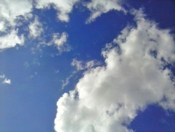 Low angle view of cloudy sky