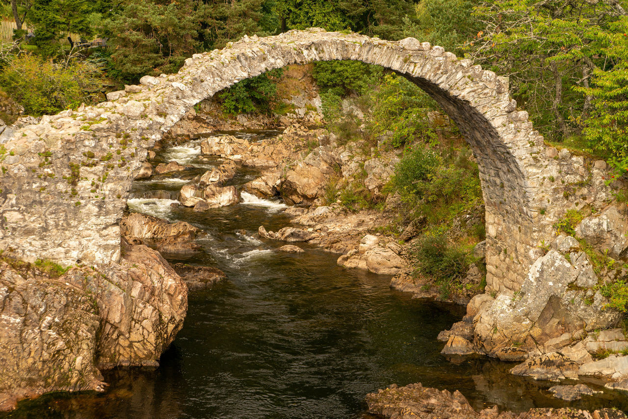 ARCH BRIDGE OVER STREAM